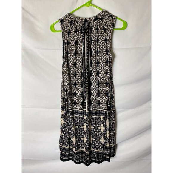 LONDON TIMES WOMENS SIZE 4P 4 PETITE VNECK SLEEVELESS SHIFT DRESS BLACK Small S - Picture 3 of 3